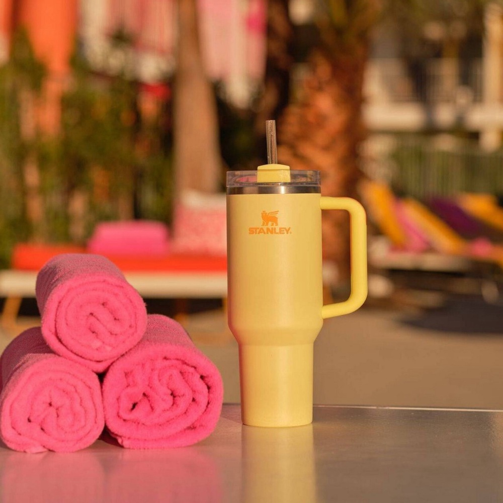 40oz Stanley in “Sunshine” 💛